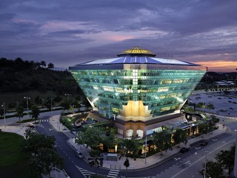 Putrajaya's Magnificent Green Diamond - ExpatGo