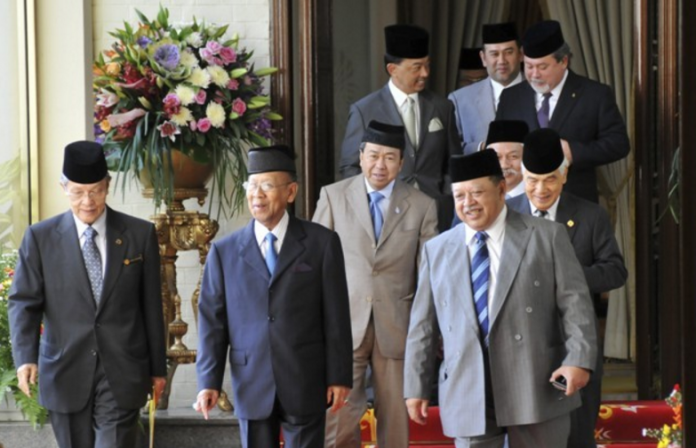 How do nine Malaysian rulers share one throne? - ExpatGo