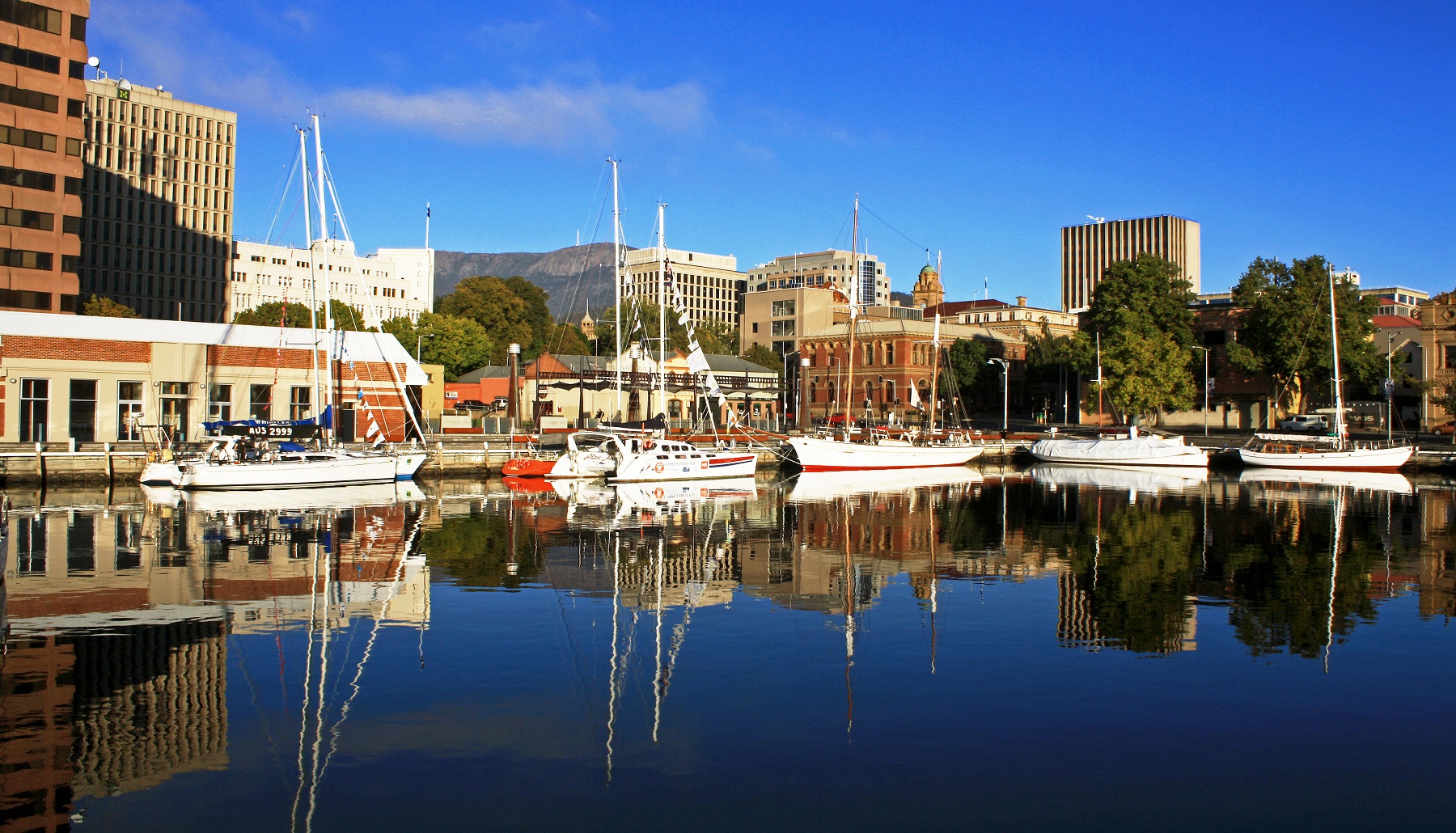 Tas144d Dockside & Cbd Hobart - Expatgo