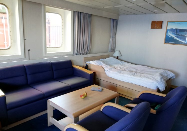 cargo ship travel cabin